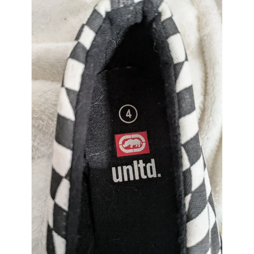 Youth Skeleton UNLTD Shoes - Size 2